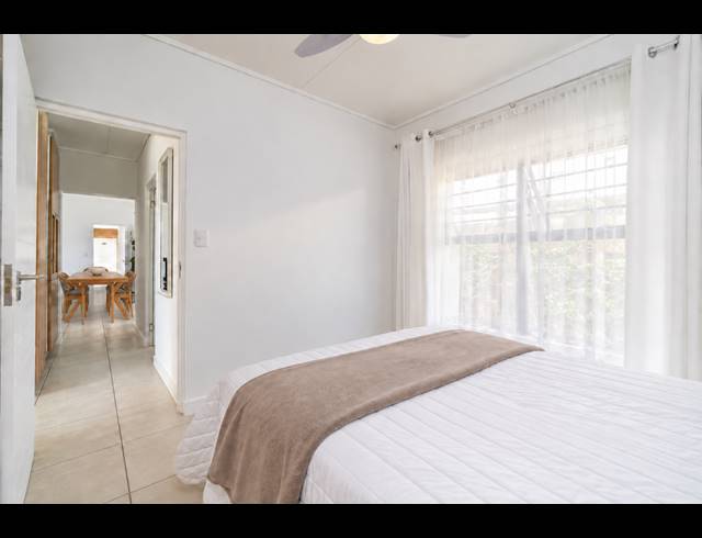3 BEDROOM APARTMENT TO LET IN BALLITO CENTRAL